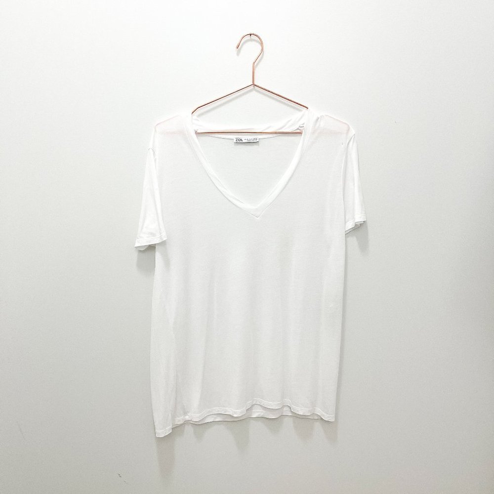 WHITE SOFT ZARA V-NECK T-SHIRT